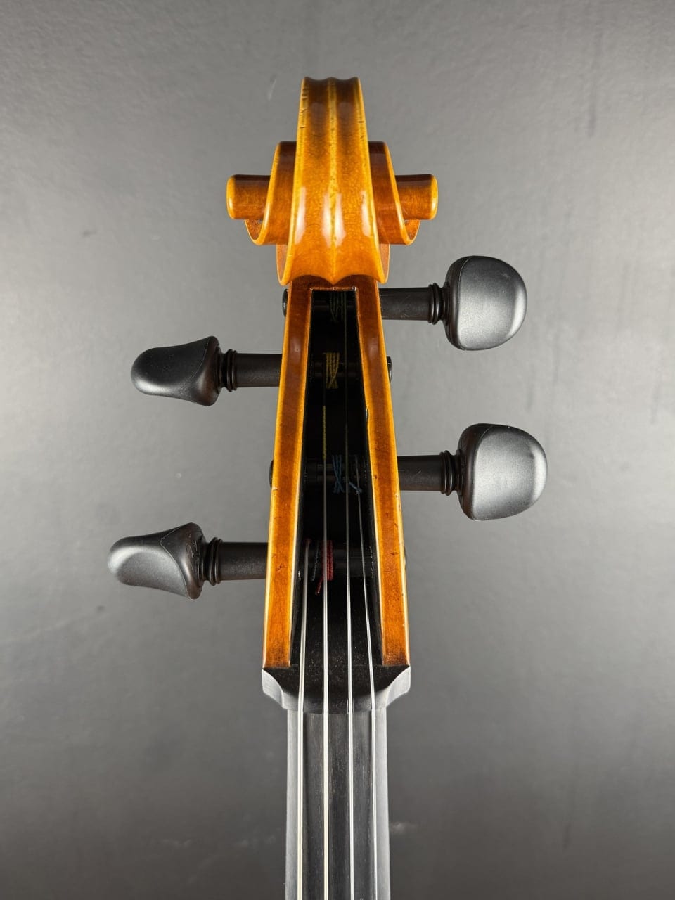 Violoncel de maestru №68 — Model Stradivari mic — fotografie 6